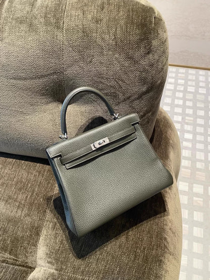 Hermes Kelly 25 C6 Vert de Gris Togo leather palladium hardware