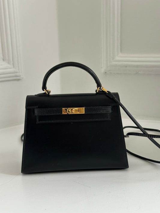 Hermès Kelly 15 Vintage, Black Box Leather | Gold Hardware | 1992 (Stamp V Circle)