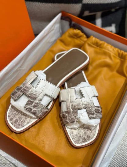 Hermès Oran Sandals Himalaya Niloticus Crocodile 37