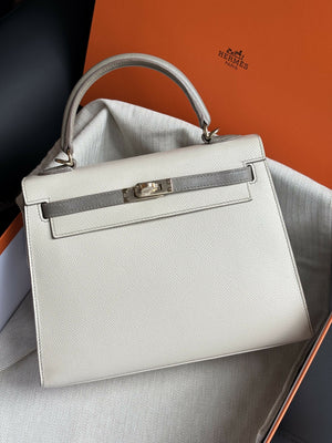 Hermès Kelly 25 Nata / Gris Étain Bi-Color Epsom Leather with Gold Hardware