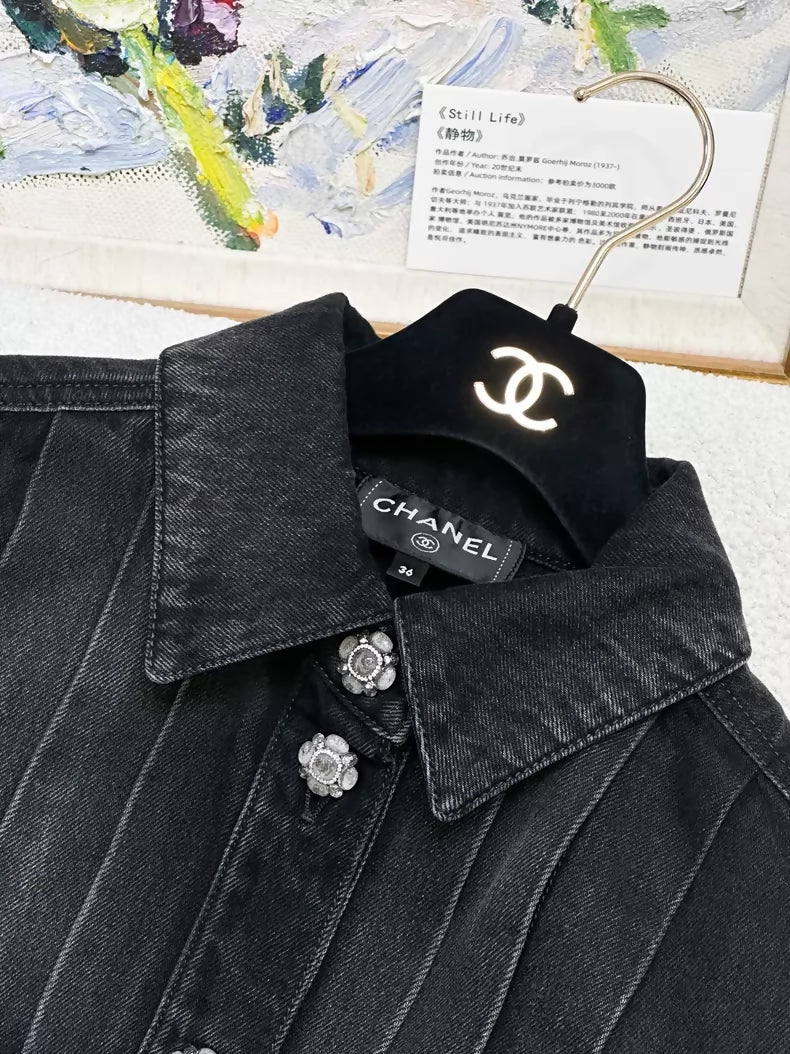 Chanel 24A black/grey ruffled denim jacket
