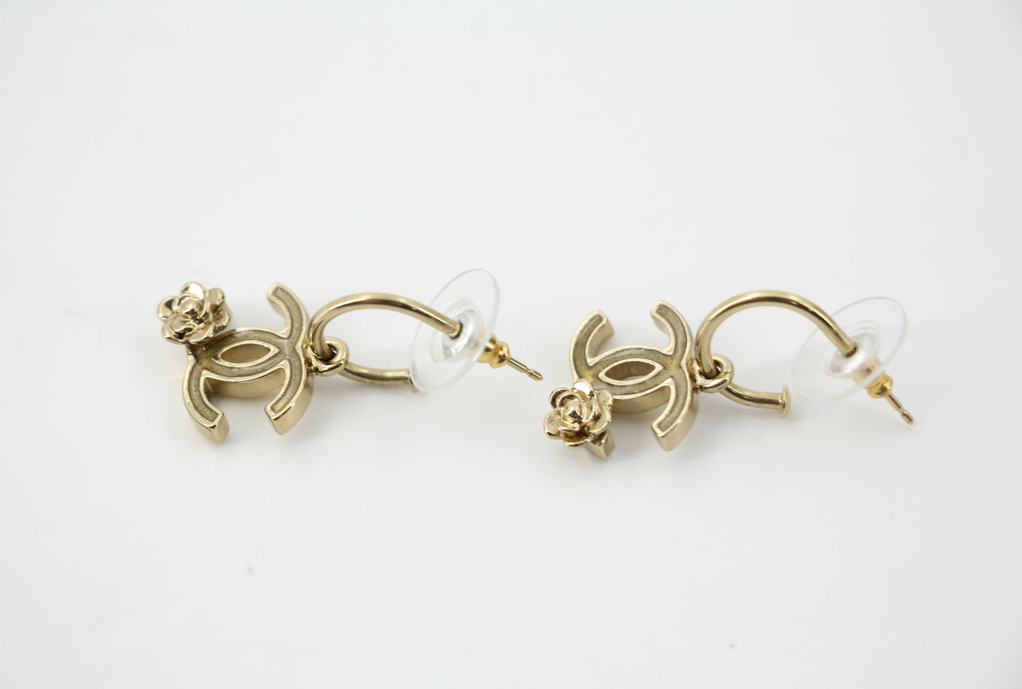 Chanel Vintage 07P Metal Gold Camellia Pendant Hoop Stud Earrings