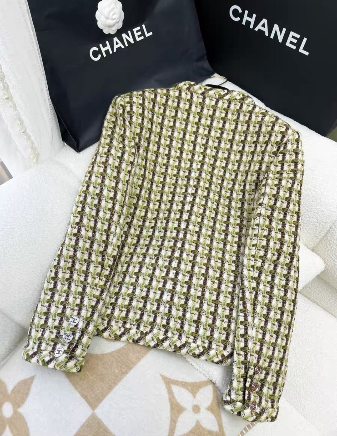 Chanel 23 cruise green tweed jacket