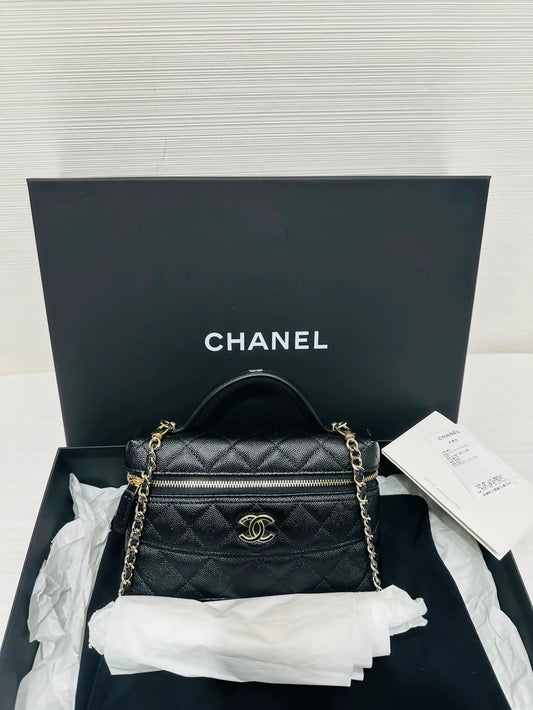 Chanel 25C vanity case bag in grained calfskin leather