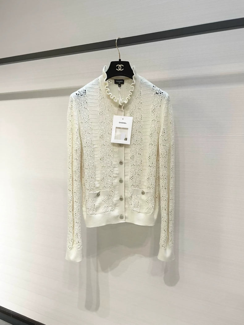 Chanel 25A cashmere cardigan