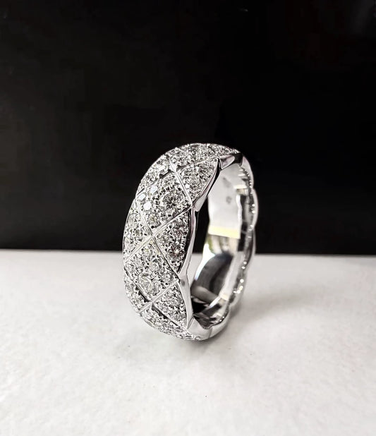 Chanel Coco Crush wide white gold ring with full diamonds