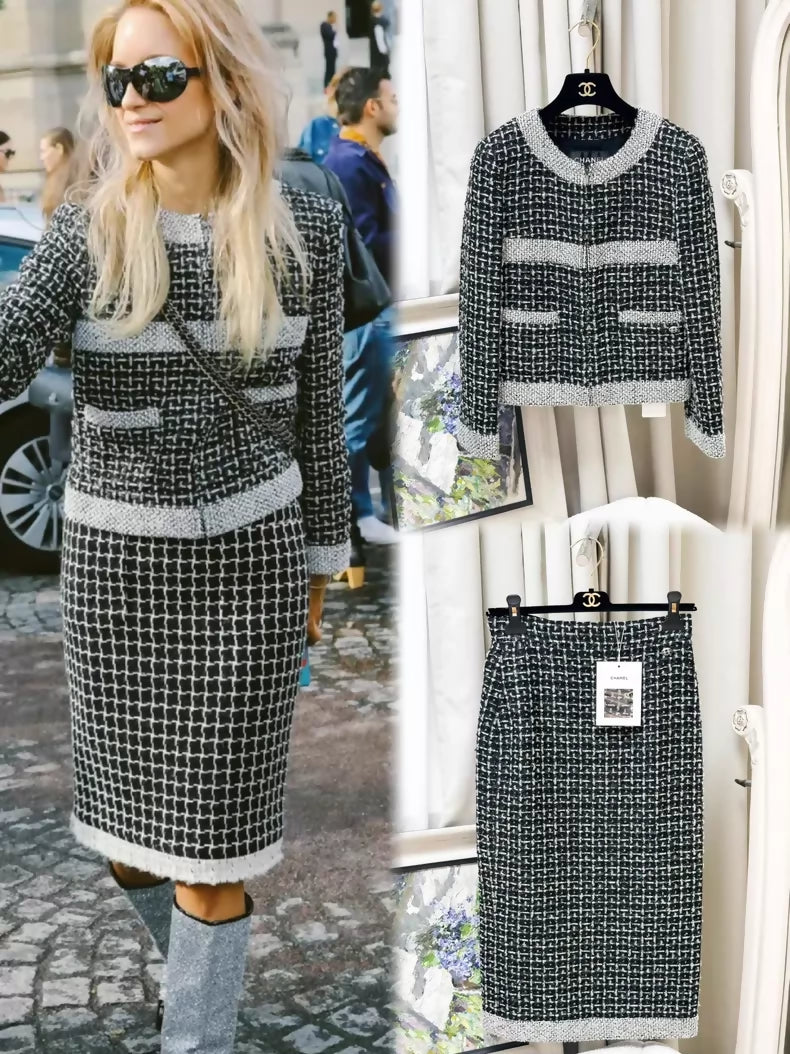 Chanel 17B grey, white, and black mixed-color  tweed jacket and skirt set