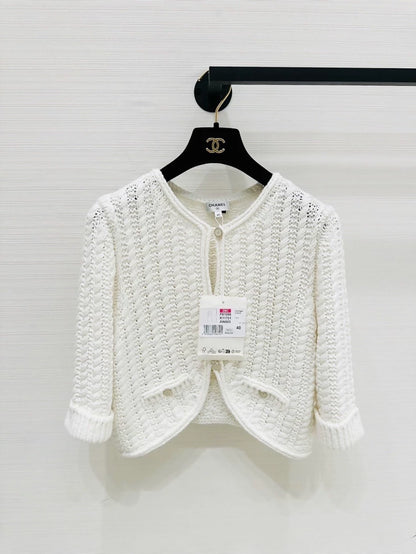 Chanel 26C white knit cardigan, F40