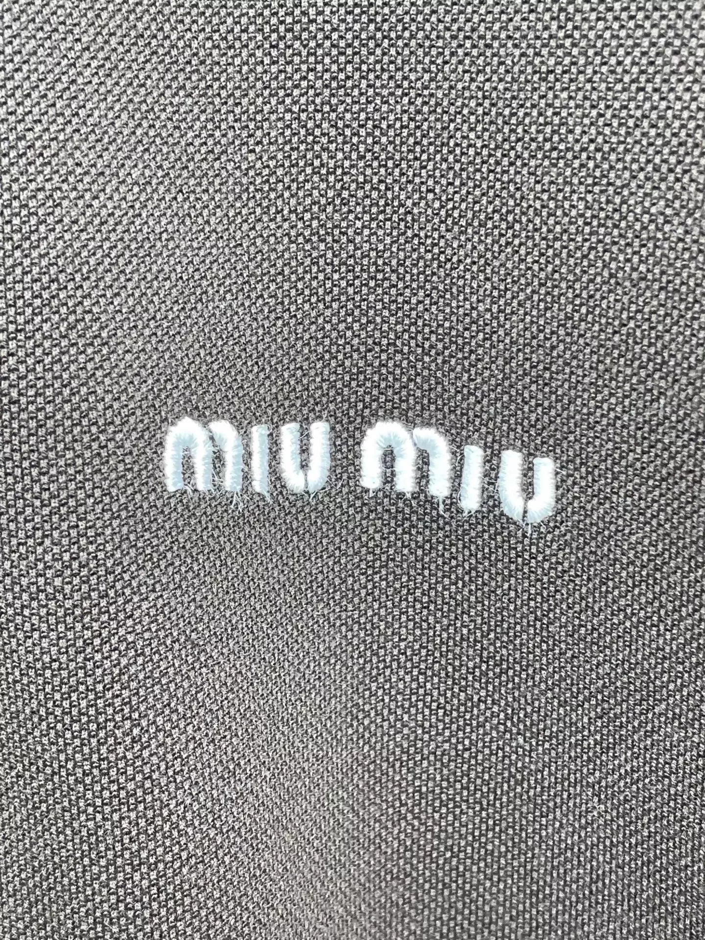 Miu Miu brown/white sweater