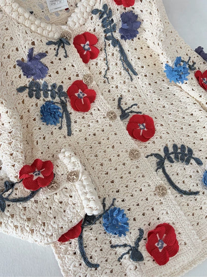 Chanel 2010 Floral Embroidery ecru Knit cardigan