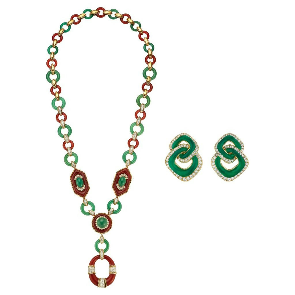 Van Cleef And Arpels Carnelian Chrysoprase Sautoir Necklace and Earrings Set