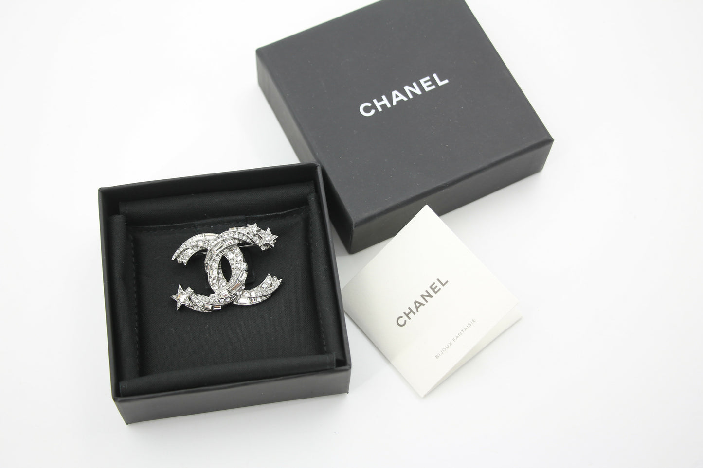 Chanel C21S Rhinestone Metallic Silver Star Twisted Brooch