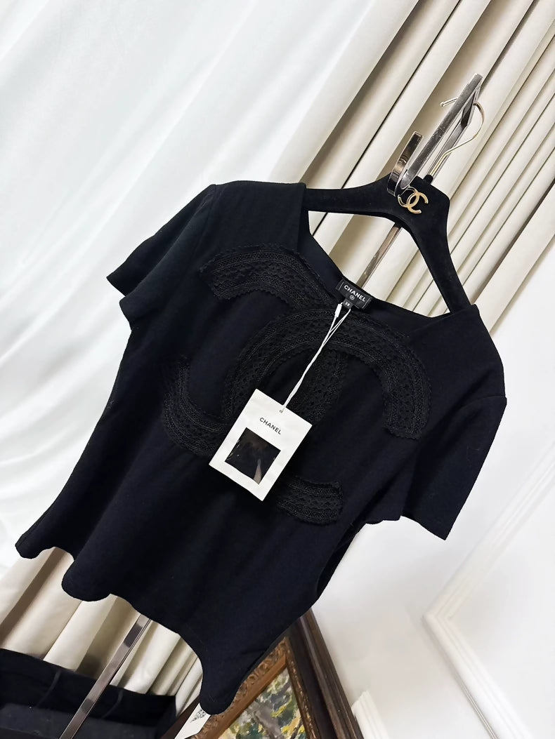 Chanel 24K black short-sleeved top