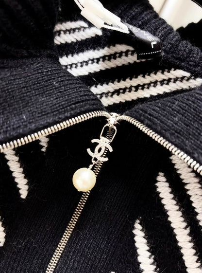 Chanel 21B cashmere sweater