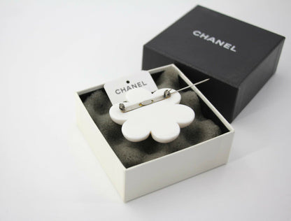 Chanel 96P Resin White Six-Petal Flower Brooch