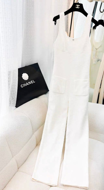 CHANEL Chanel 23M coco beach White jumpsuit size 34FR - 34 Jumpsuit - Used fashion item from Wararni