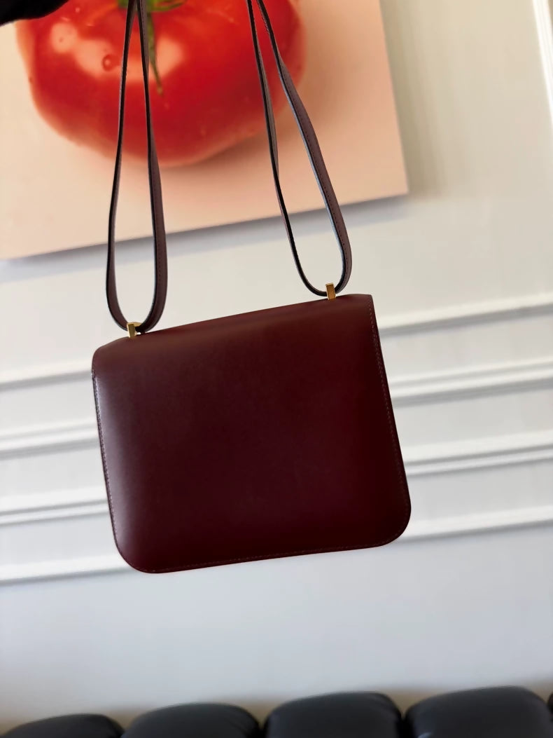 Hermès Constance 19 rouge H matte box leather gold hardware