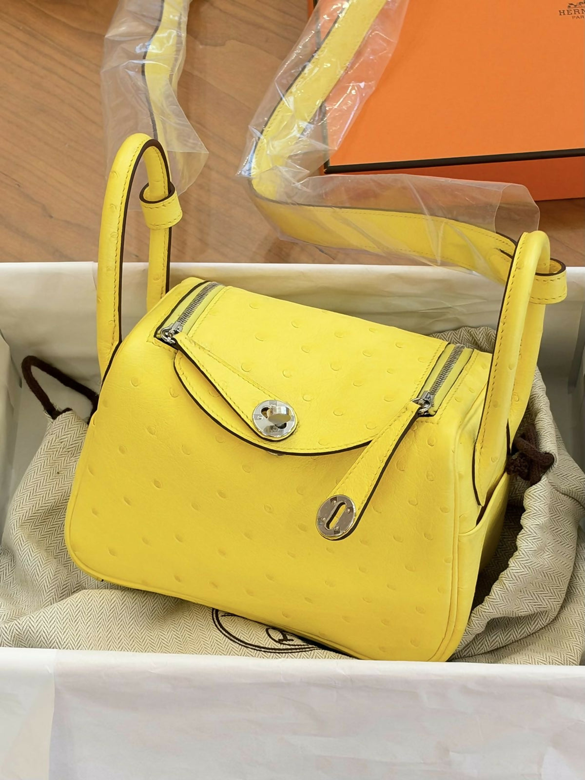 Hermès Mini Lindy Jaune Soufre / Candy Yellow Leather with Hardware