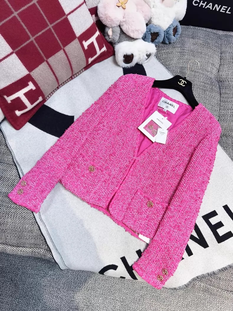 Chanel 21C rose pink tweed jacket