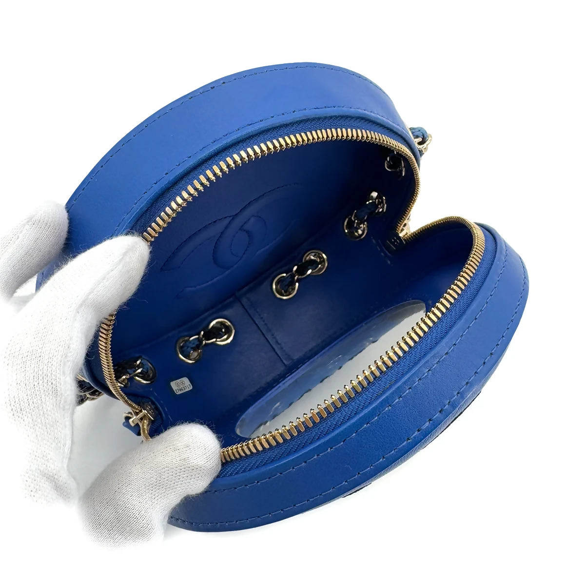 Chanel Cruise 2019 “La Pausa” Lifesaver Round Chain Shoulder Bag