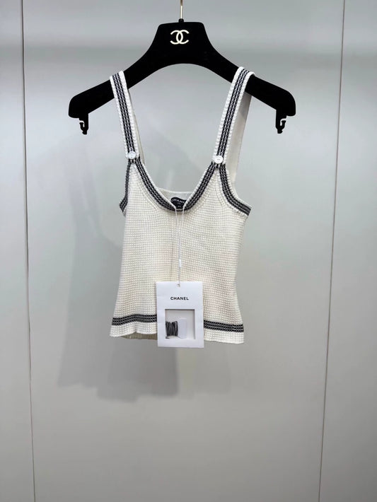 Chanel 22P ecru knitted cardigan