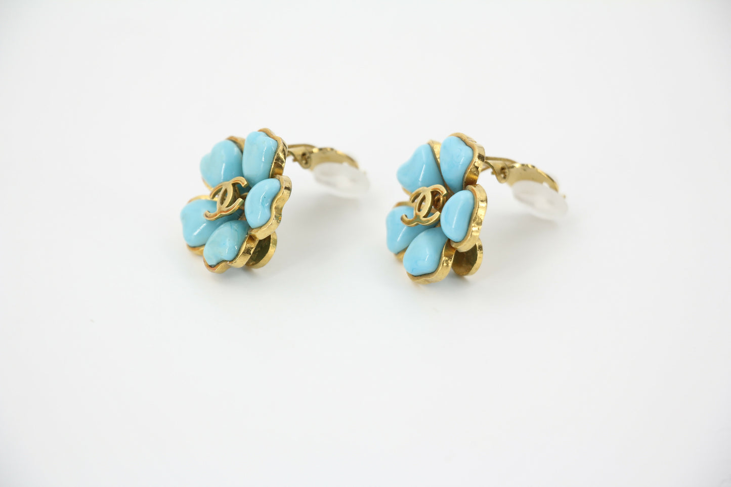 Chanel Vintage 97P Gripoix Blue Camellia Clip-on Earrings