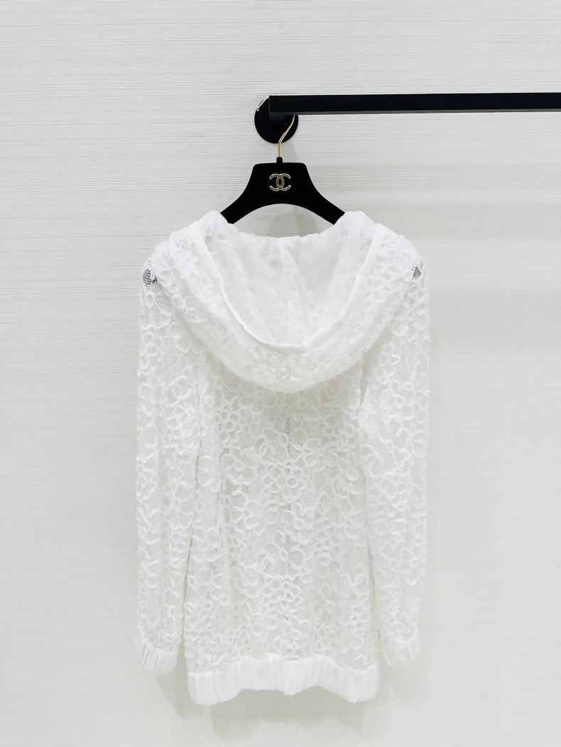 Chanel 25B white lace hooded jacket, F38