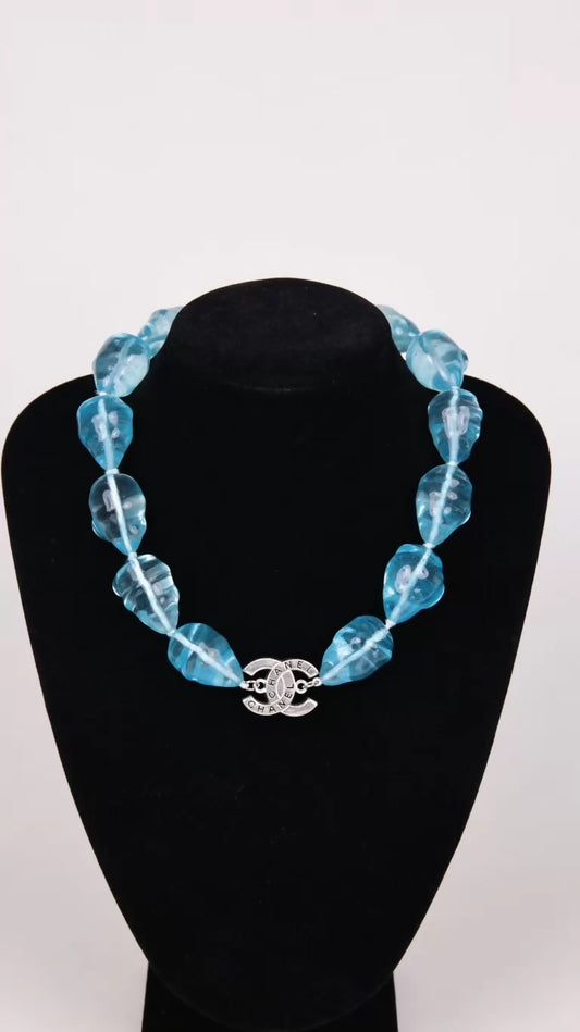 Chanel 1998 Cambon Street CC irregular teardrop blue glass choker necklace