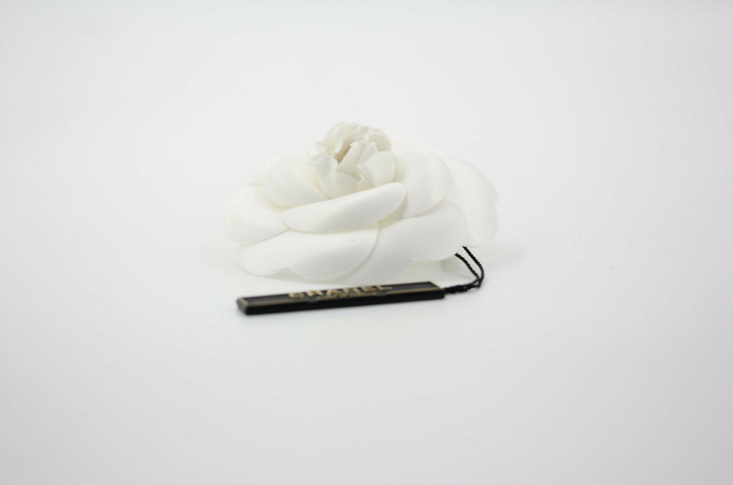 Chanel Vintage 81-85 White Silk Camellia Brooch