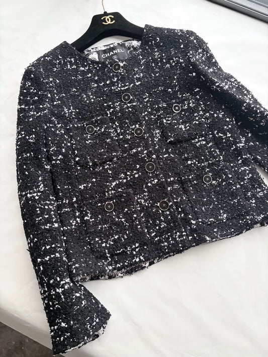 Chanel 26p Black tweed Jacket