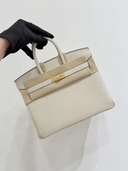 Hermès Birkin 25 Craie Togo Leather gold hardware