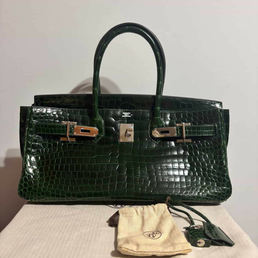 Hermès Shoulder Birkin 42 in Vert Foncé Shiny Niloticus Crocodile