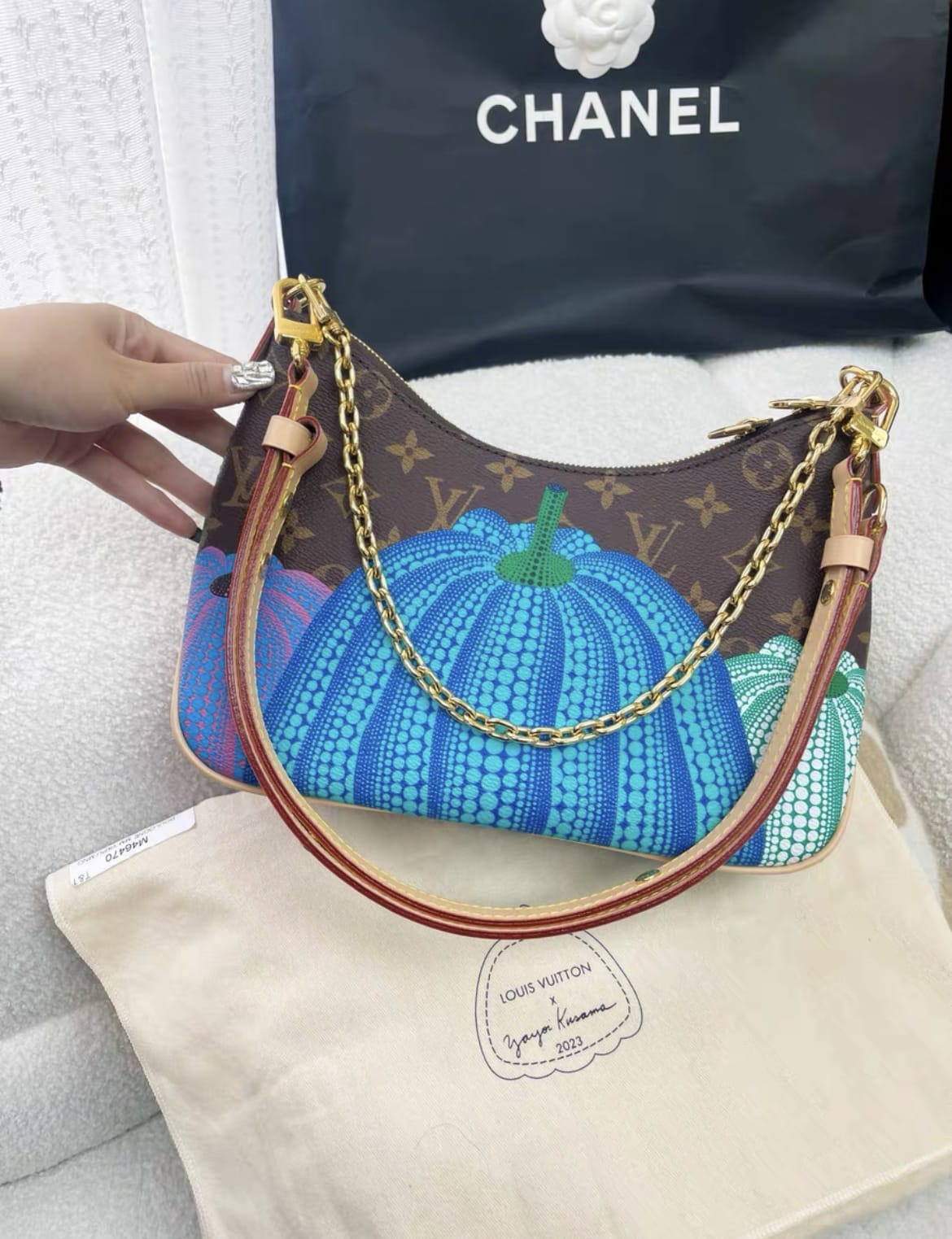 Louis Vuitton Yayoi Kusama pumpkin shoulder bag