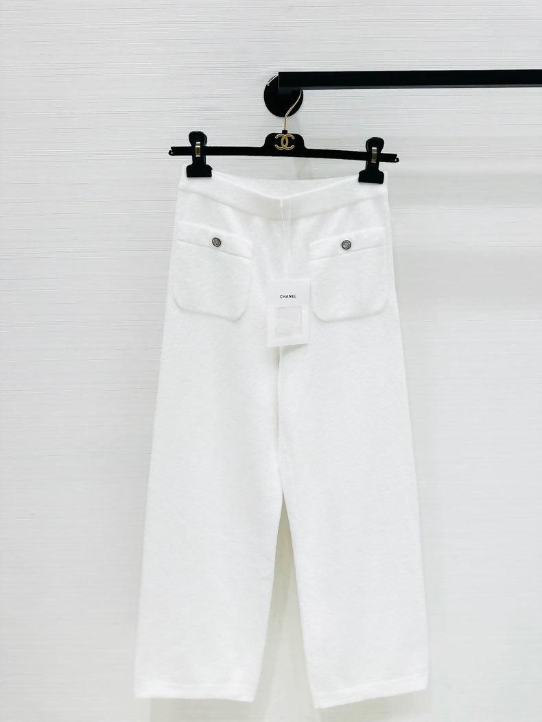 Chanel 25C wide-leg white pants