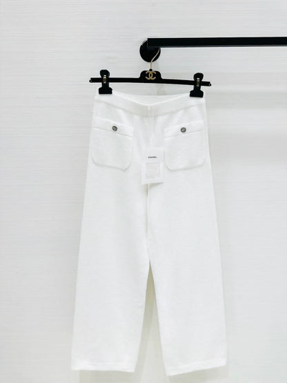 Chanel 25C wide-leg white pants