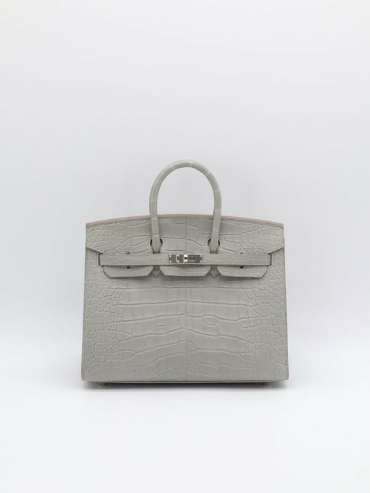 Hermès Birkin handbag in pale grey matte crocodile leather with palladium turn-lock and single rolled top handle