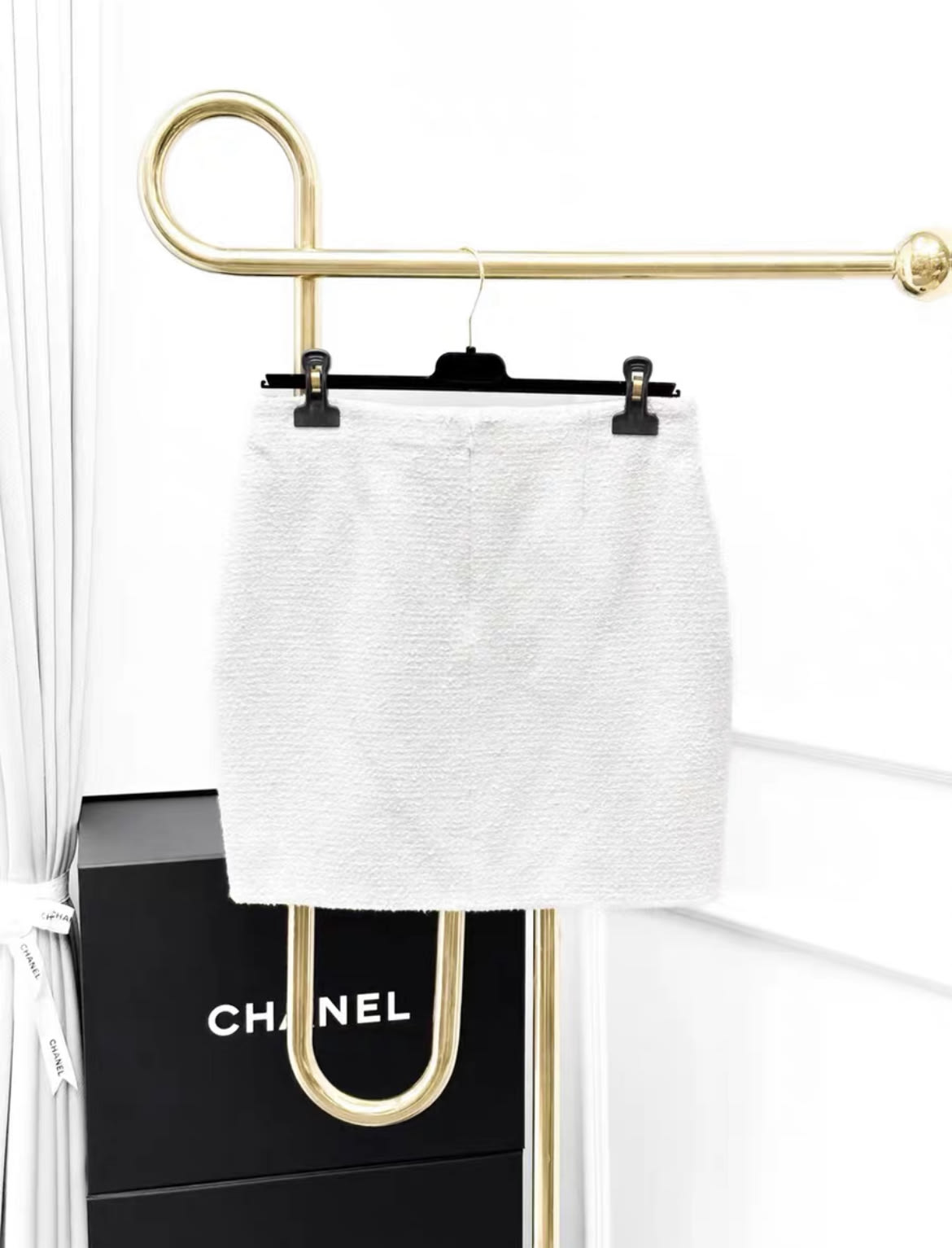 Chanel 22P  white skirt size 38