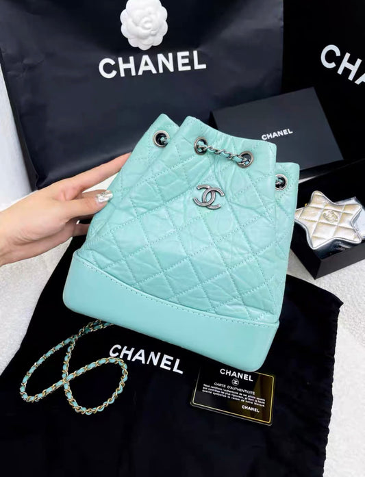 CHANEL Chanel blue hobo backpack - Small Backpack - Secondhand luxury from Wararni