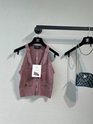 Chanel 25A V-neck brick red knitted vest
