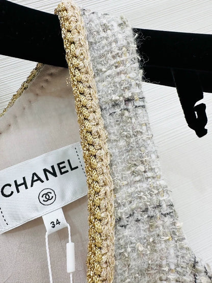 Chanel 25b grey plaid dress, F34