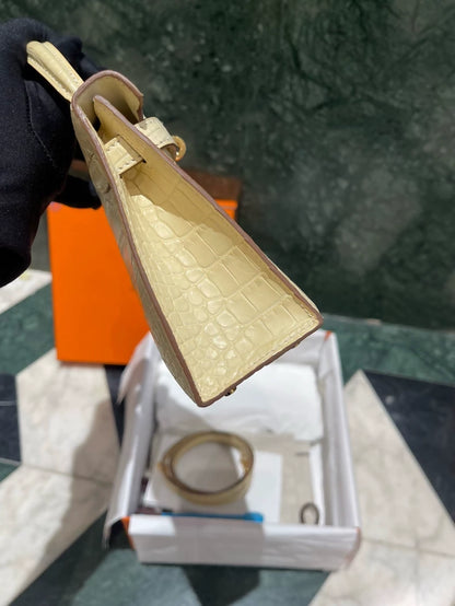 Hermes mini Kelly Y1 vanille matte alligator leather gold hardware