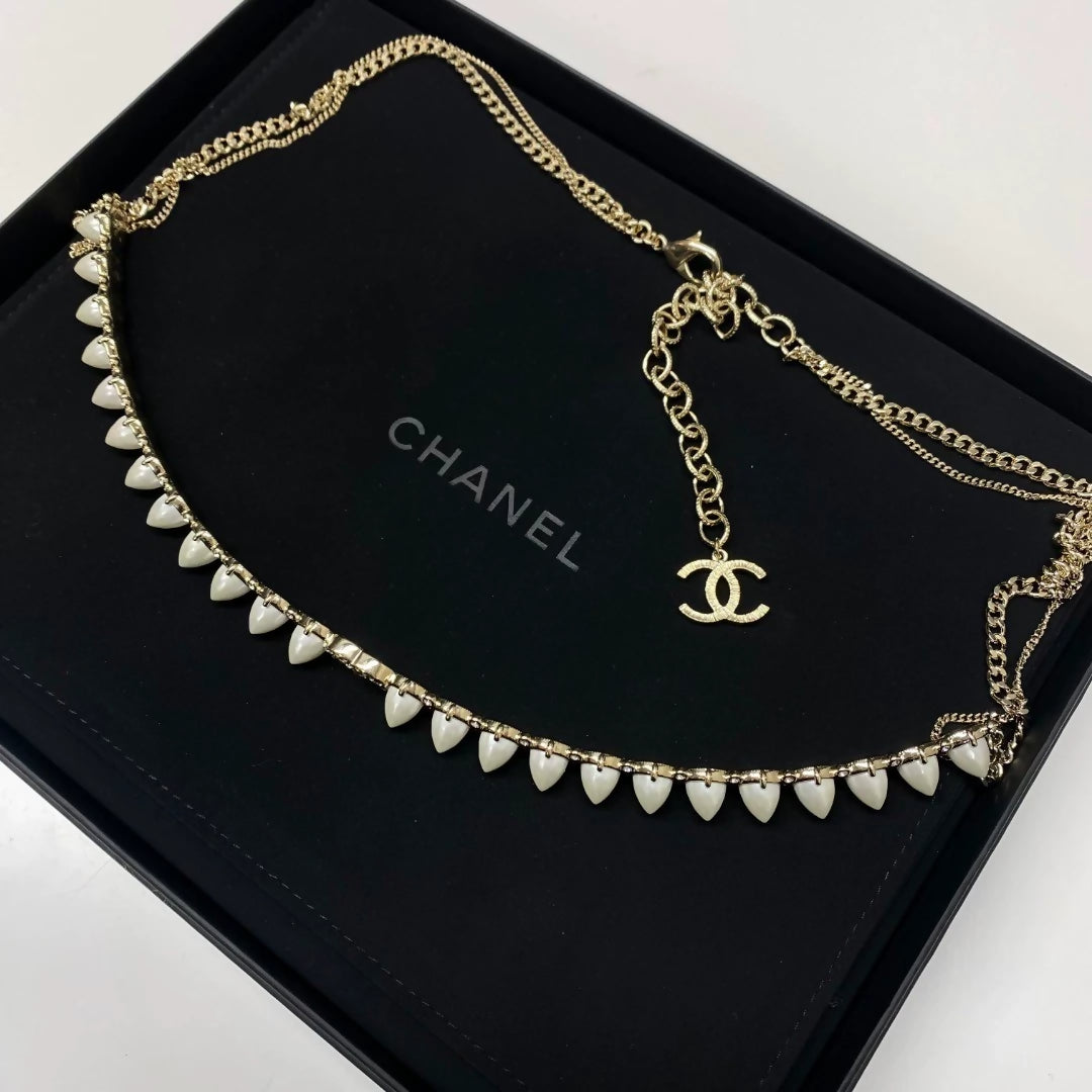 Chanel 22A pearl double C rhinestone waist necklace