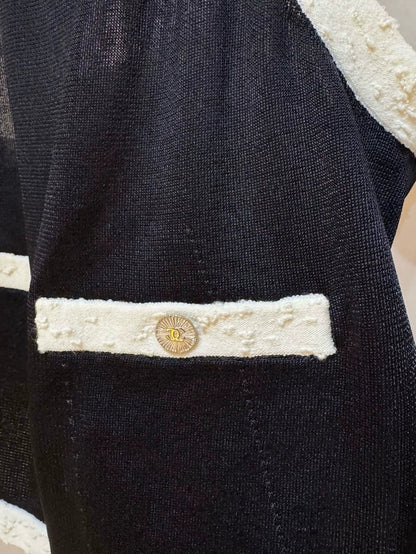 Chanel 25A black and white trim top