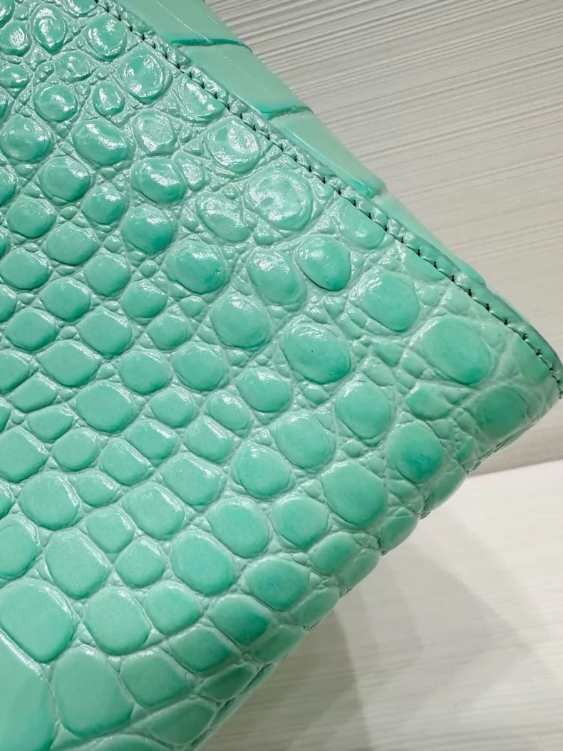 Chanel 26S mint green crocodile-embossed calf leather CEF tote bag