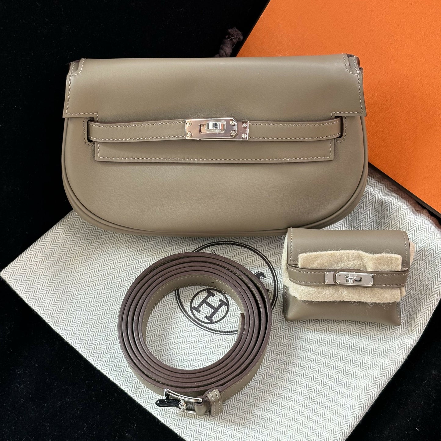 Hermès Kelly Moove Étoupe Swift with Palladium Hardware W Stamp