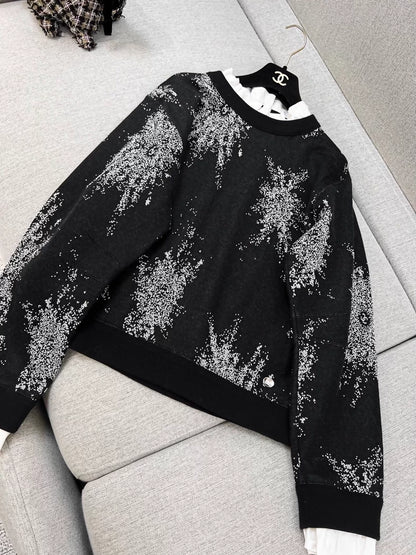 Chanel 25b black top