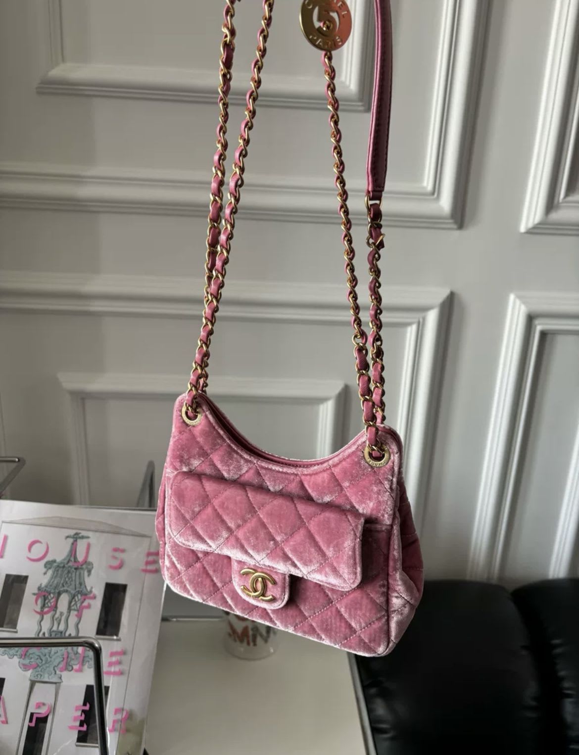 CHANEL Chanel 23 Pink Velvet Small Hobo Bag - Small Crossbody Bag - Secondhand luxury from Wararni