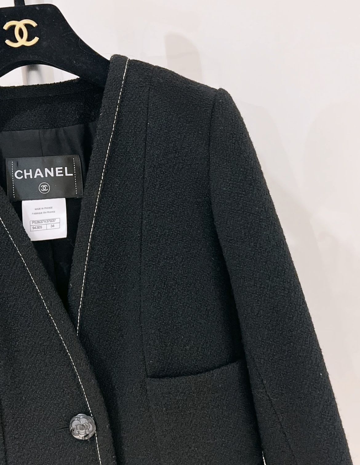 Chanel AW15 black jacket four-pocket tweed suit