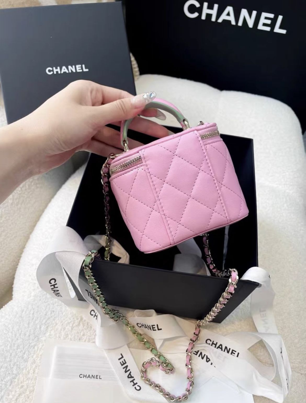 Chanel 23p pink with green handle box chain bag