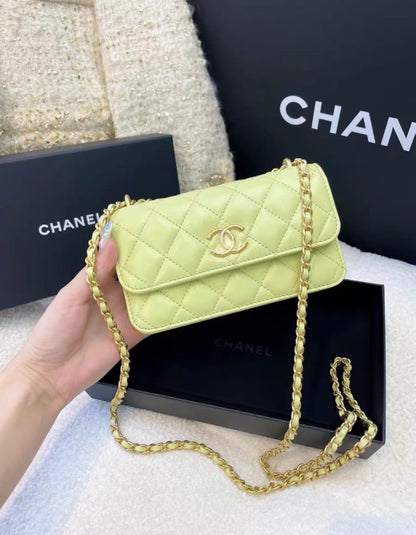 Chanel green shoulder chain bag, brand new with box,